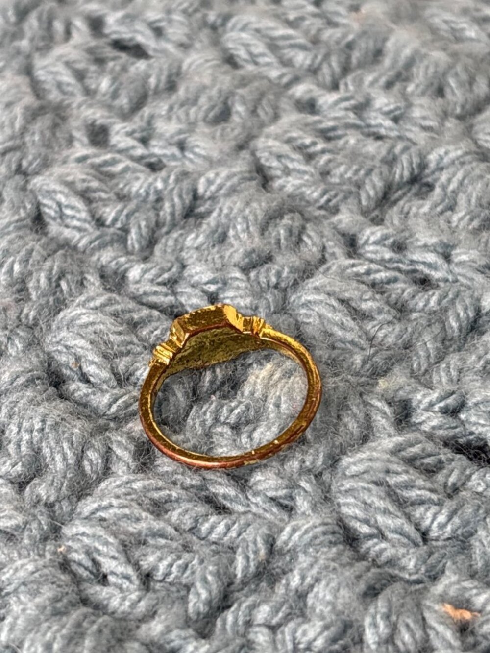 Goldtone Pink and Clear Rhinestone Ring Size 9.25 Some Metal Wear - Picture 4 of 7